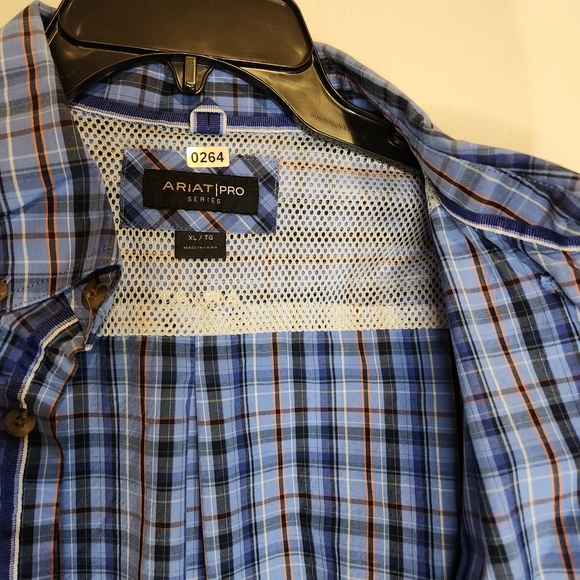 Ariat Pro Series Men's XL Blue Plaid Shirt.   Dress Up Work - Picture 4 of 13